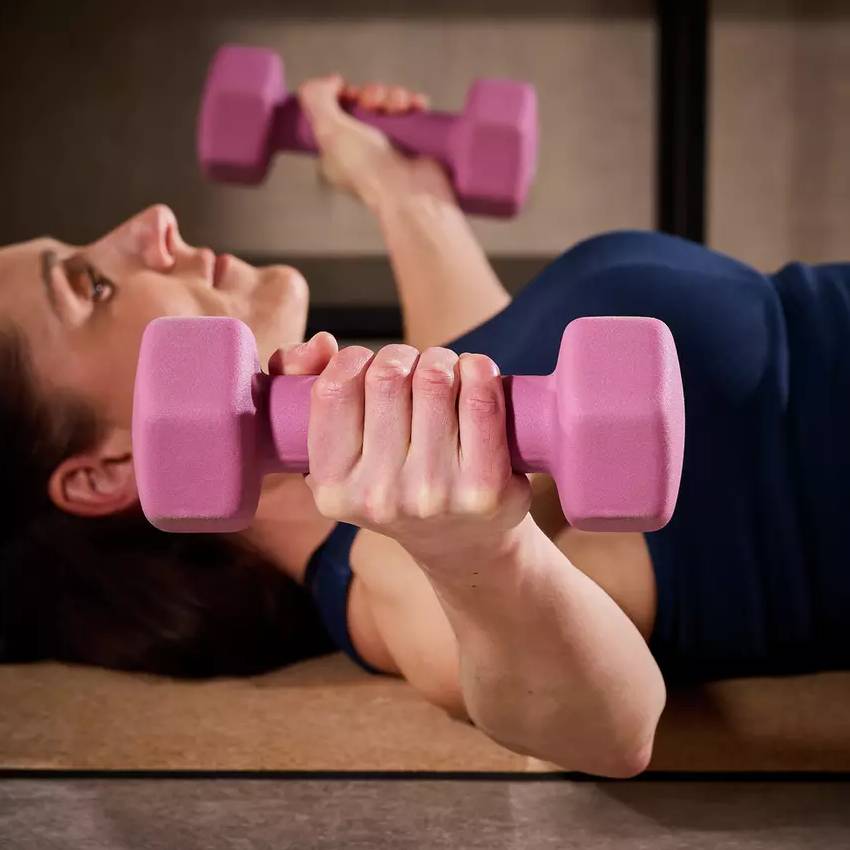 Pro Fitness Neoprene Dumbbells - 2 x 4kg - Image 3